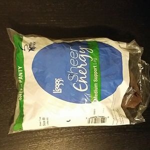 4 pair Leggs Sheer Energy STW coffee B